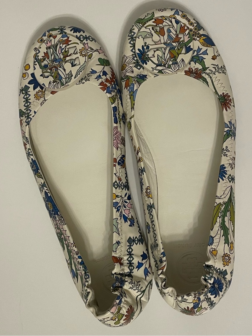 Tory Burch Minnie Ivory Meadow Folly Travel
Ballet Flats size 7 - Picture 6 of 7
